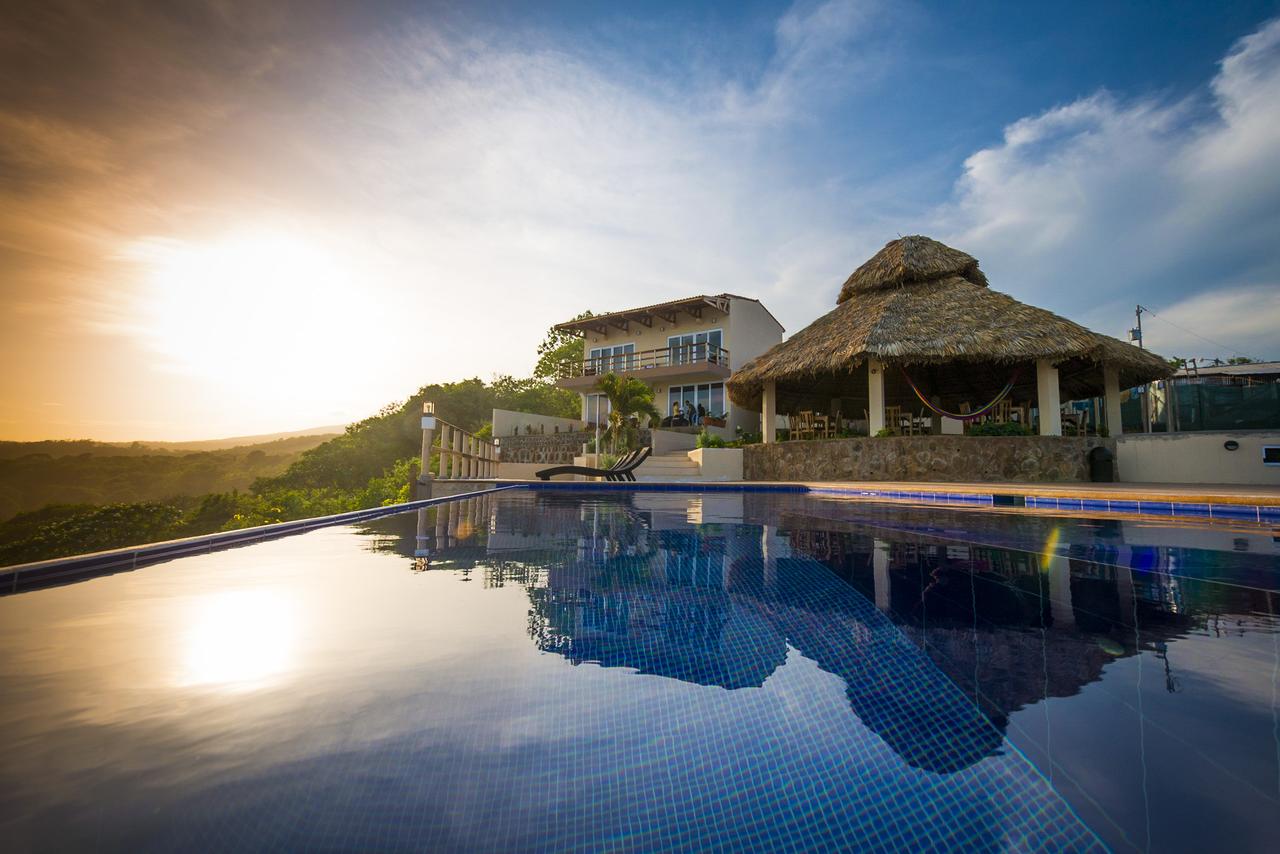 HOTEL LOS MANGOS EN PUNTA MANGO, EL SALVADOR Conoce El Salvador